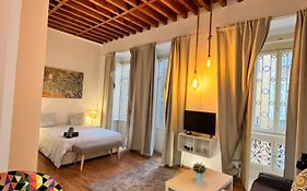 HomeAbroad Apartments - Larios Boutique Studio